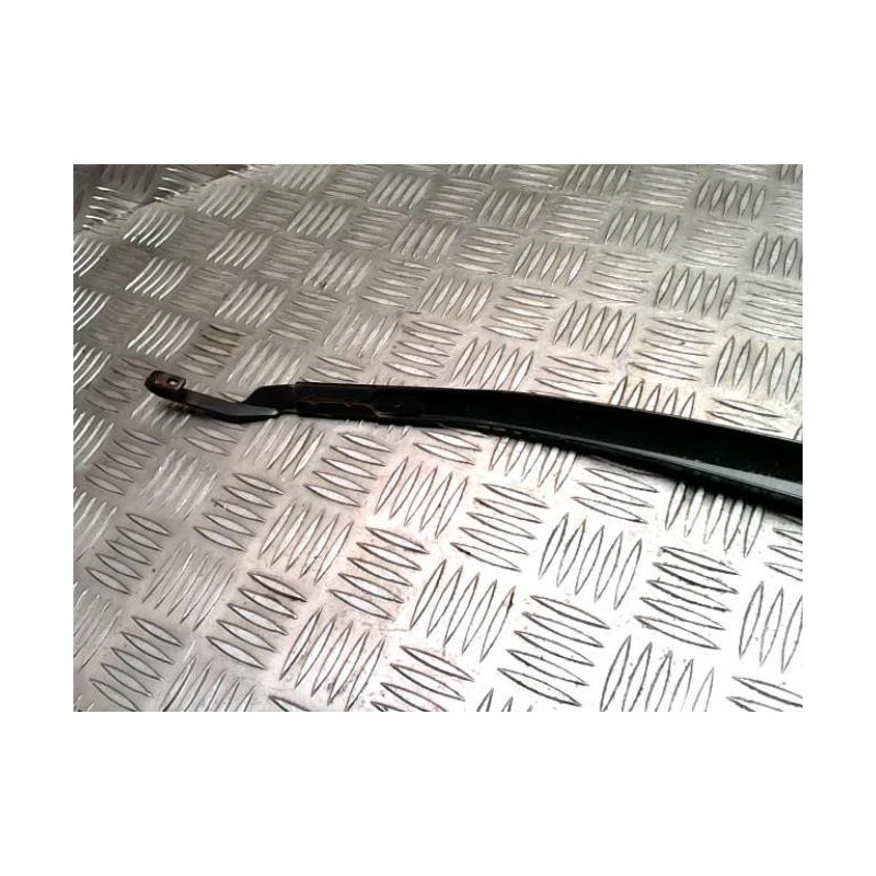 Bras essuie glace avant droit TOYOTA URBAN CRUISER d’occasion