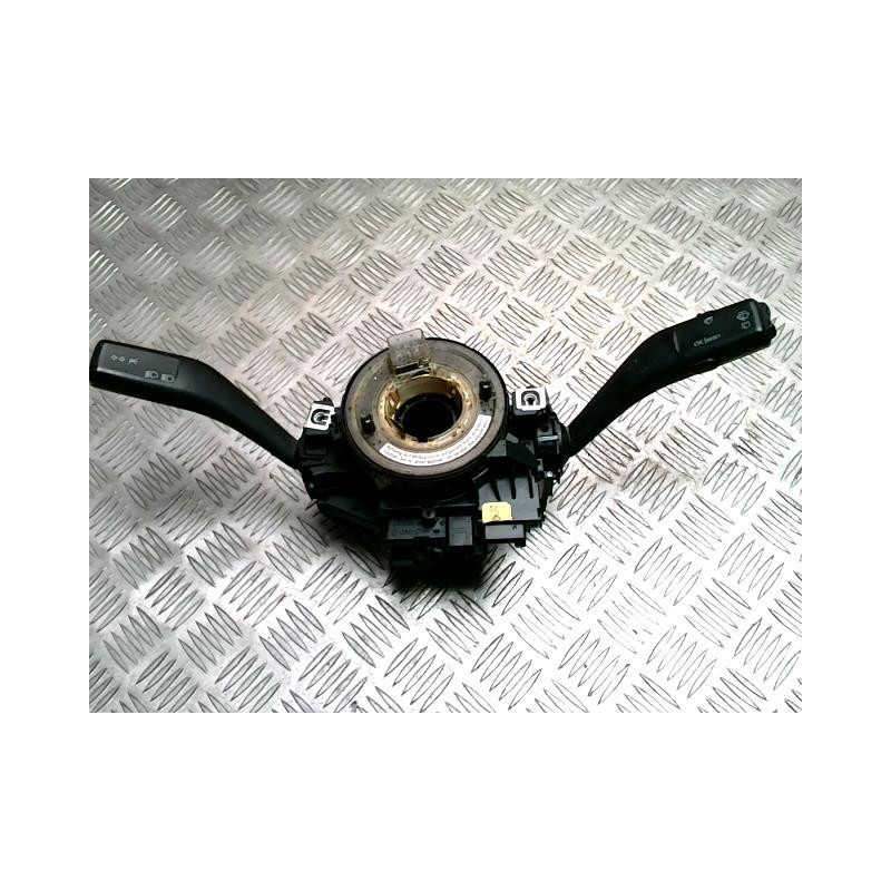 Com (Bloc Contacteur Tournant+Commodo Essuie Glace+Commodo Phare) VOLKSWAGEN GOLF 5 d’occasion