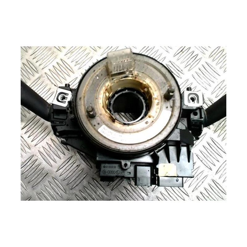 Com (Bloc Contacteur Tournant+Commodo Essuie Glace+Commodo Phare) VOLKSWAGEN GOLF 5 d’occasion