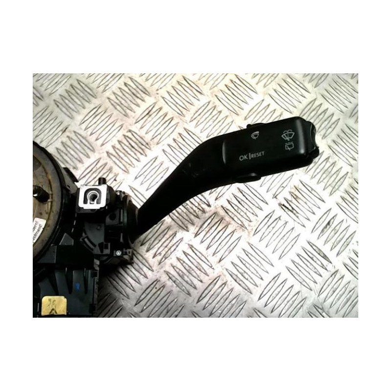 Com (Bloc Contacteur Tournant+Commodo Essuie Glace+Commodo Phare) VOLKSWAGEN GOLF 5 d’occasion