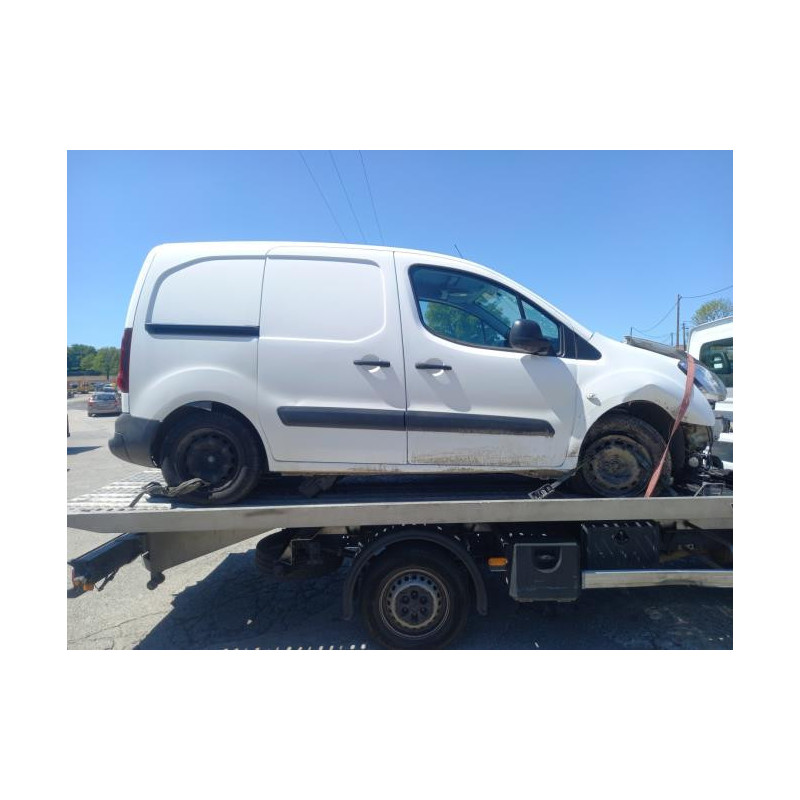 Panneau de porte avant droit CITROEN BERLINGO 2 PHASE 3 d’occasion