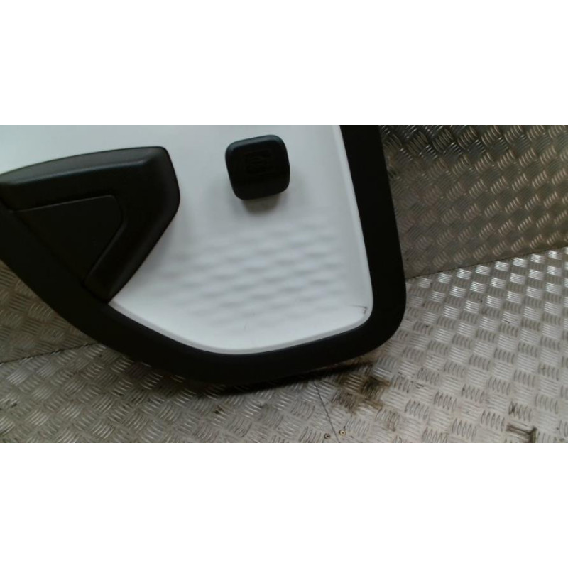 Panneau de porte arriere gauche RENAULT TWINGO 3 PHASE 1 d’occasion