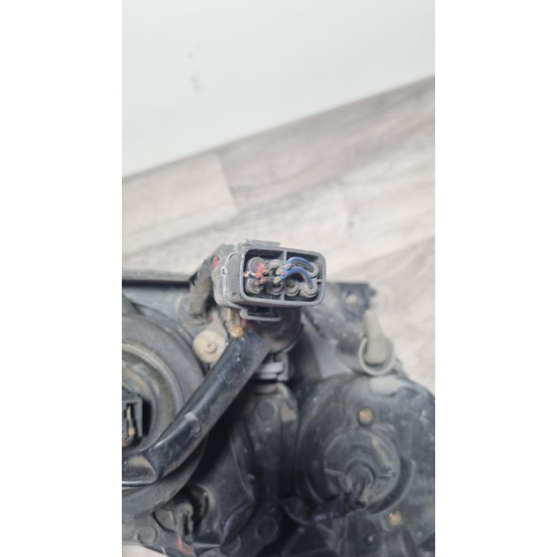 Optique avant principal gauche (feux)(phare) MAZDA 2 1 d’occasion