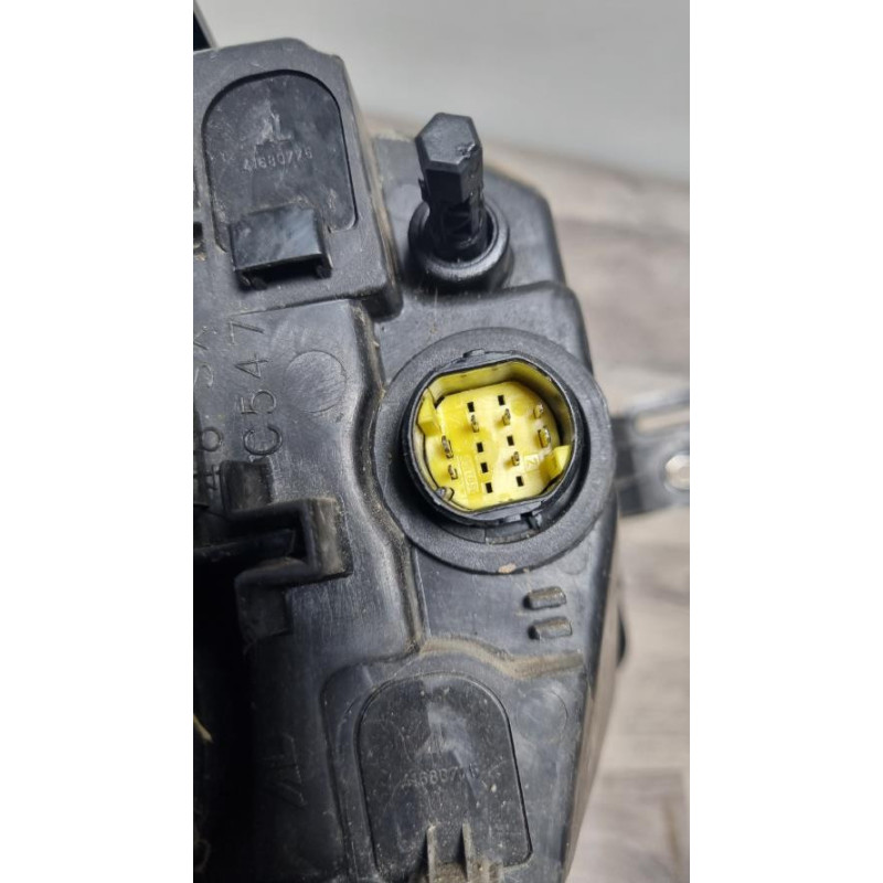 Optique avant principal gauche (feux)(phare) FIAT PANDA 2 PHASE 1 d’occasion