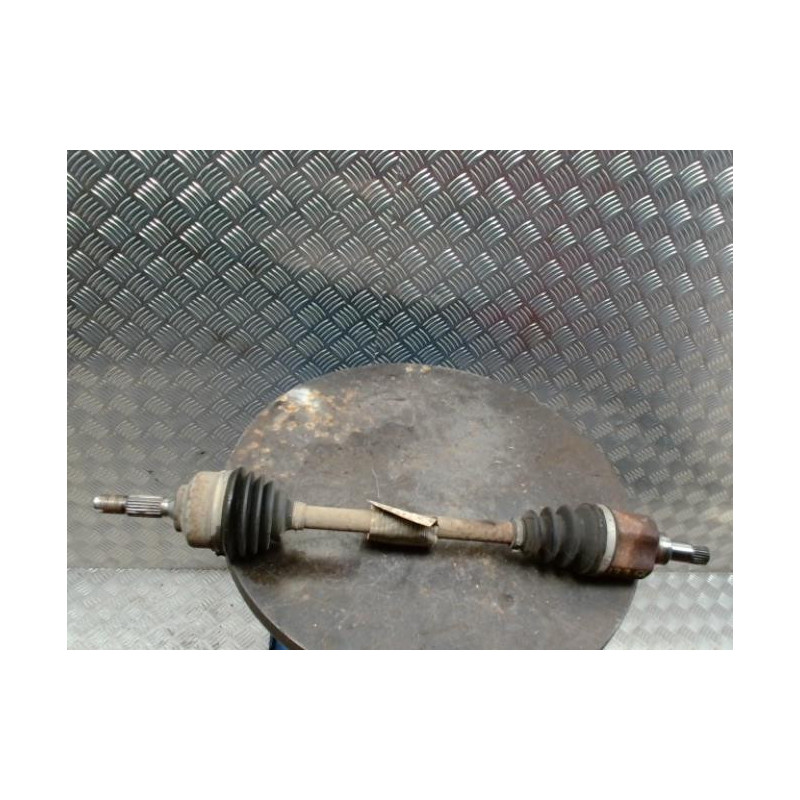 Cardan gauche (transmission) PEUGEOT 207 PHASE 2 d’occasion