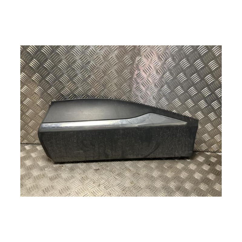 Baguette de porte arriere gauche  RENAULT CAPTUR 1 PHASE 1 d’occasion