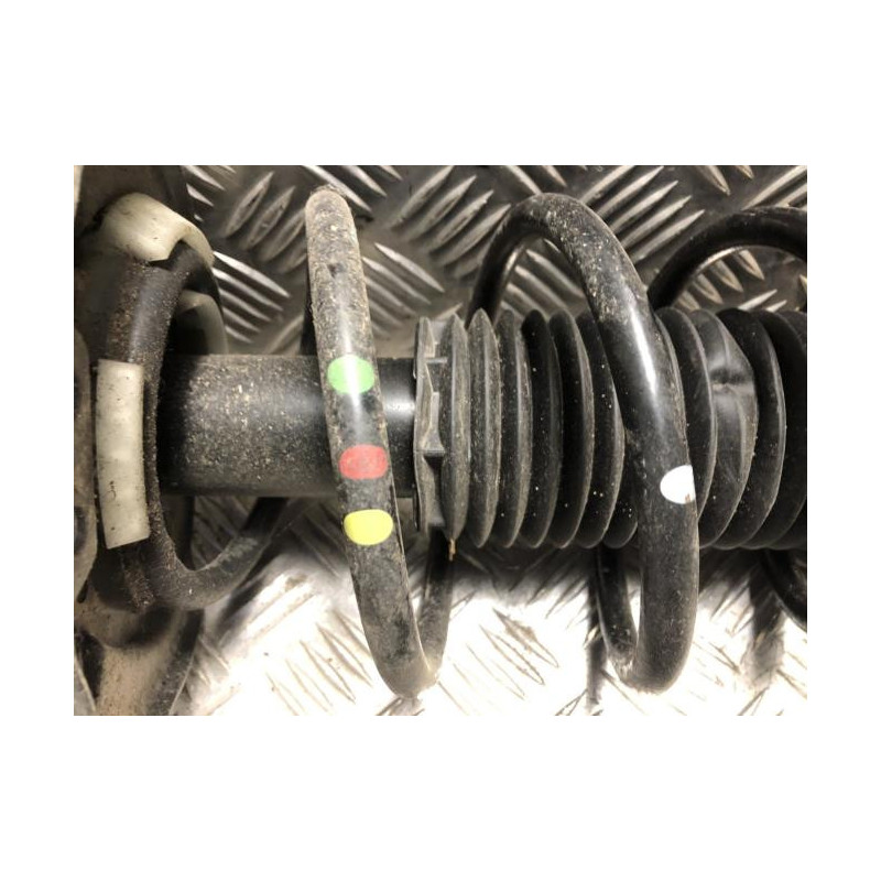Amortisseur avant droit DACIA DUSTER 3 d’occasion