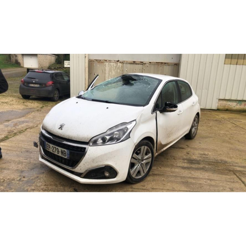 Fusee avant gauche PEUGEOT 208 1 PHASE 2 d’occasion