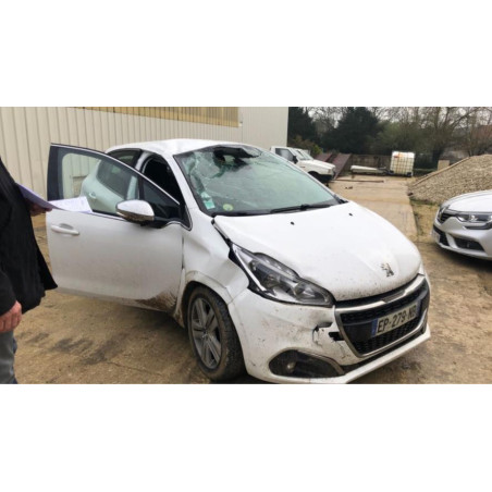 Fusee avant gauche PEUGEOT 208 1 PHASE 2 d’occasion