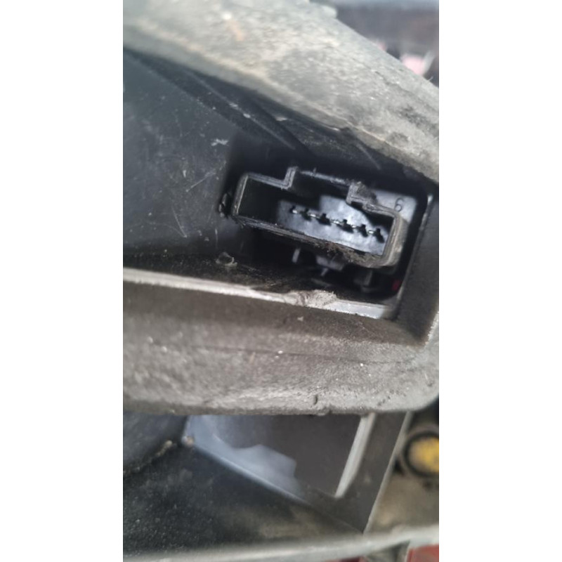 Feu arriere principal droit (feux) PEUGEOT 407 PHASE 1 BREAK d’occasion