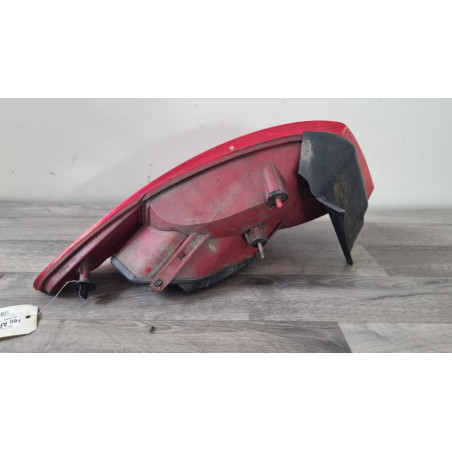 Feu arriere principal droit (feux) PEUGEOT 407 PHASE 1 BREAK d’occasion