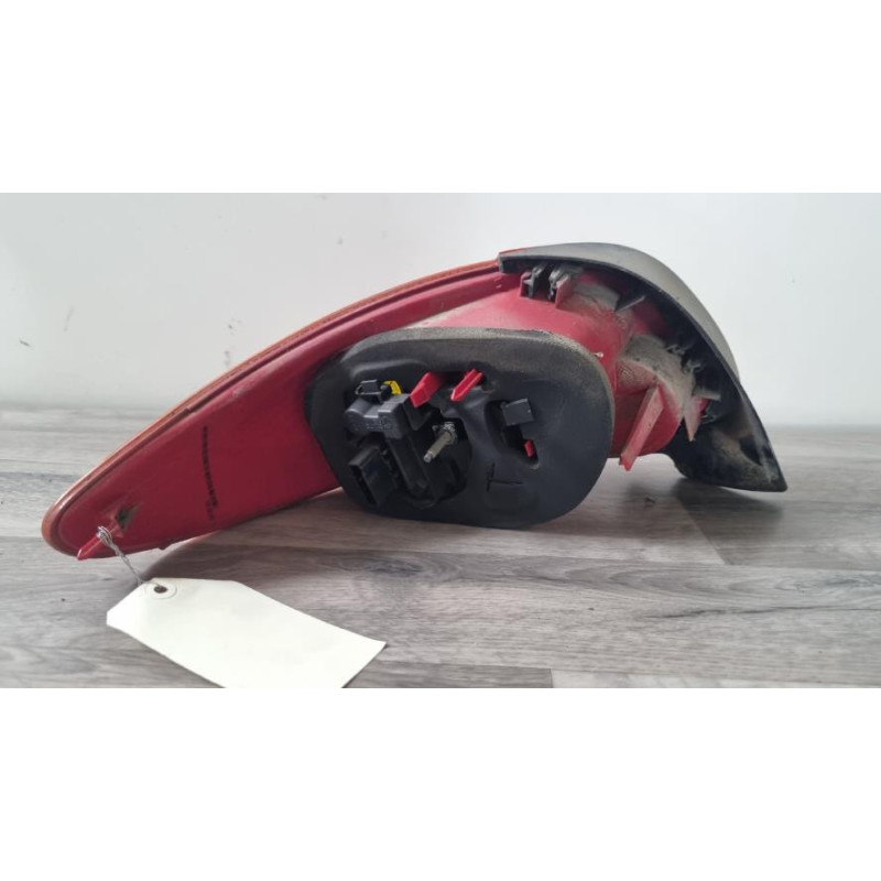 Feu arriere principal droit (feux) PEUGEOT 206 PHASE 2 CABRIOLET d’occasion