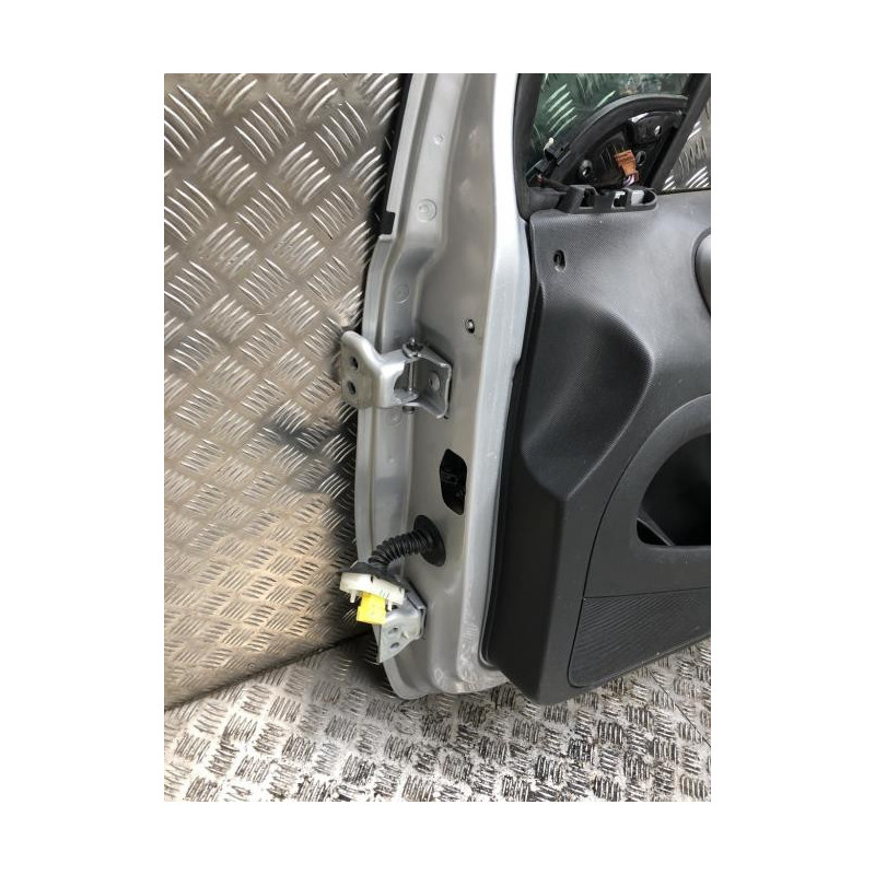 Porte avant droit CITROEN BERLINGO 2 PHASE 3 d’occasion