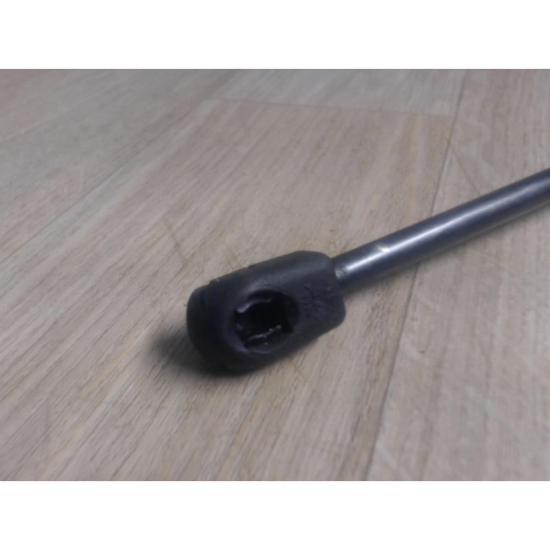 Verin de capot SEAT TOLEDO d’occasion
