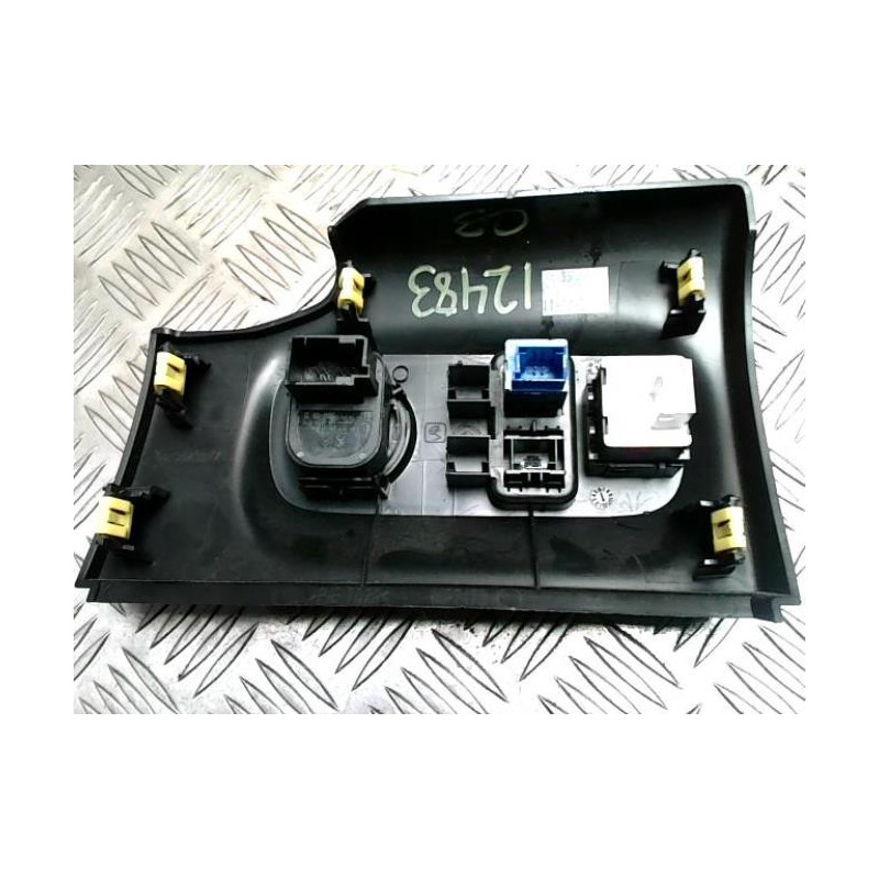 Commande de reglage hauteur de phare CITROEN C3 3 PHASE 1 d’occasion