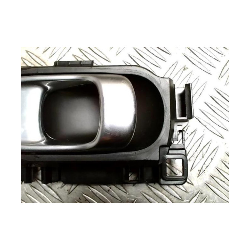 Poignee interieur avant gauche CITROEN C3 3 PHASE 1 d’occasion