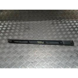 Baguette de porte arriere gauche  RENAULT CLIO 3 PHASE 1 d’occasion