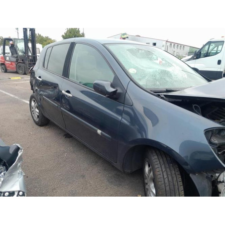 Baguette de porte arriere gauche  RENAULT CLIO 3 PHASE 1 d’occasion