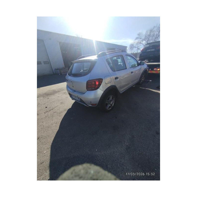Poignee interieur arriere droit DACIA SANDERO 2 PHASE 2 d’occasion