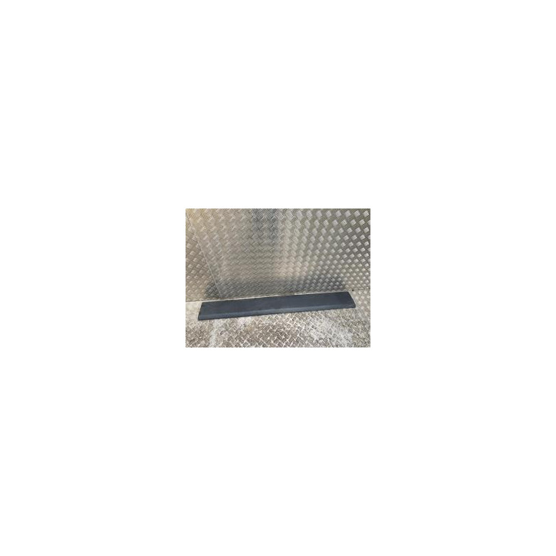 Baguette de porte avant gauche RENAULT MASTER 3 PHASE 3 d’occasion