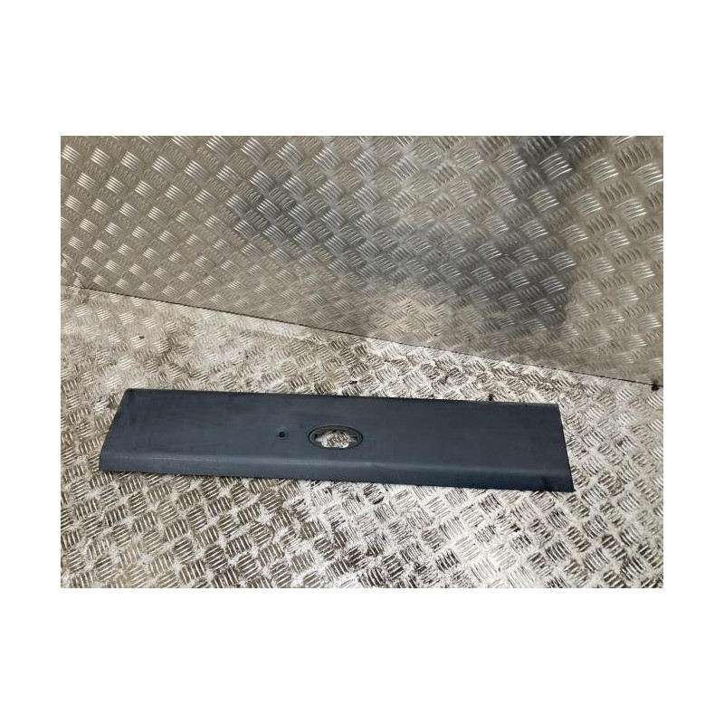 Baguette de porte arriere gauche  RENAULT MASTER 3 PHASE 3 d’occasion
