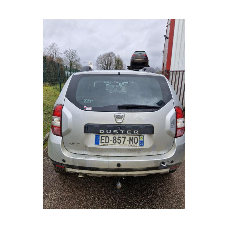 Fusee avant gauche DACIA DUSTER 1 PHASE 2 d’occasion