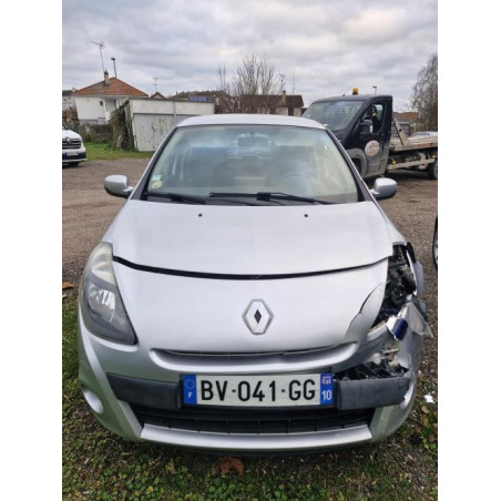 Anti brouillard arriere droit RENAULT CLIO 3 PHASE 2 d’occasion