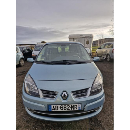 Anti brouillard droit (feux) RENAULT SCENIC 2 PHASE 2 d’occasion