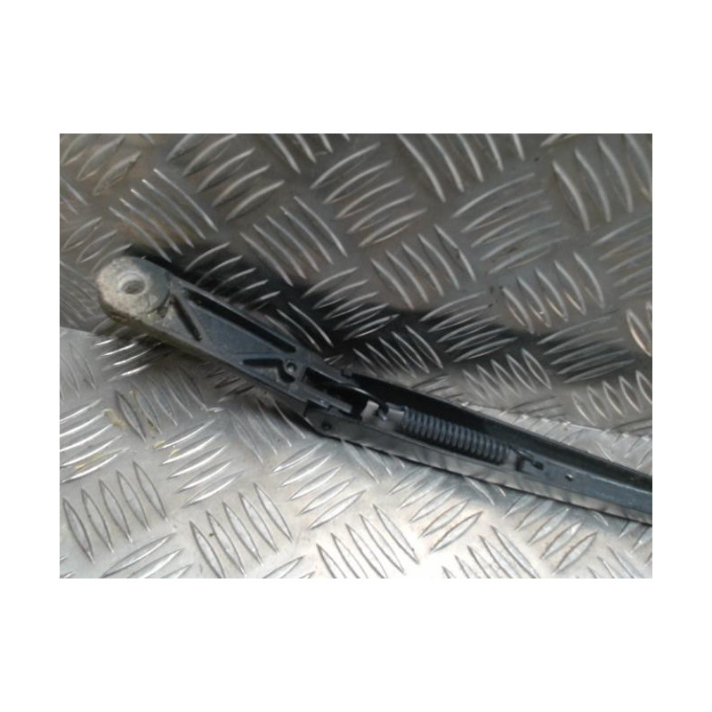 Bras essuie glace avant droit AUDI A3 2 PHASE 1 d’occasion