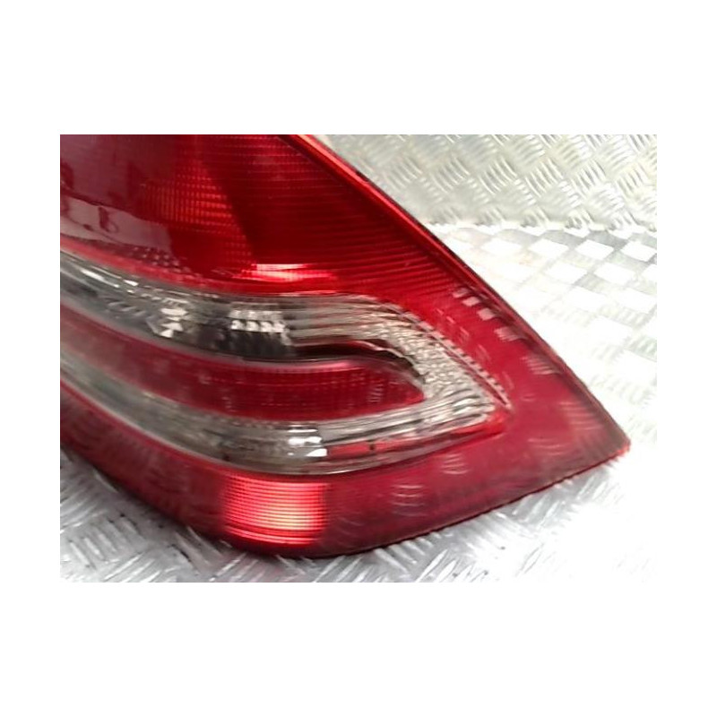 Feu arriere principal droit (feux) MERCEDES CLASSE C 203 PHASE 1 d’occasion
