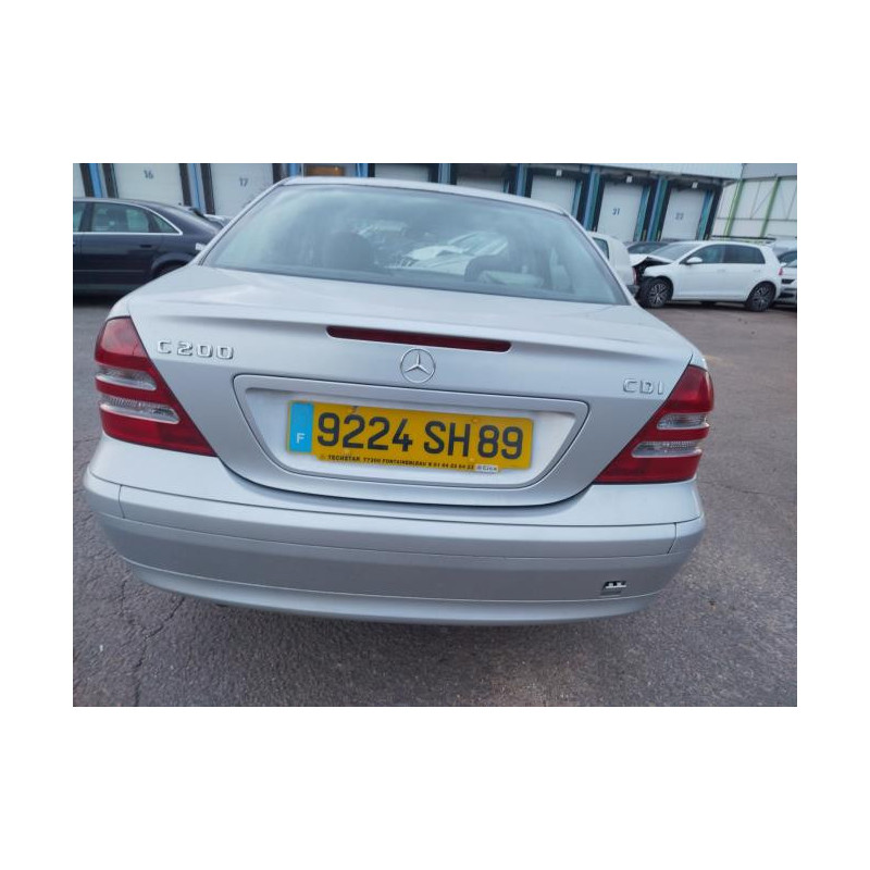 Feu arriere principal droit (feux) MERCEDES CLASSE C 203 PHASE 1 d’occasion