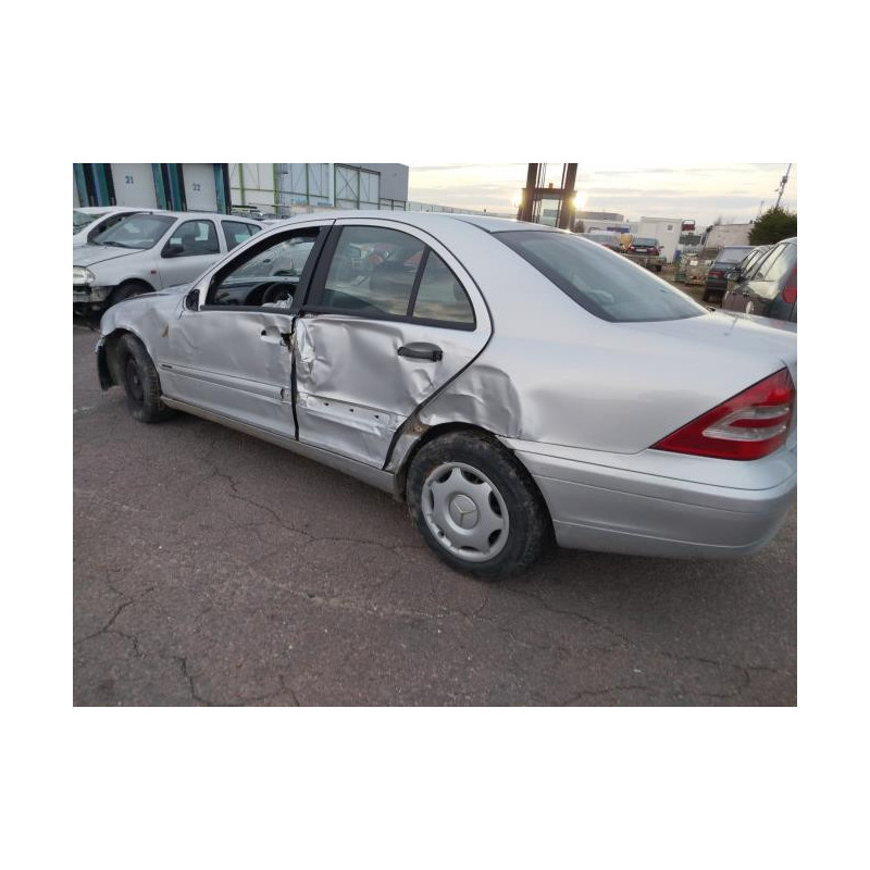 Feu arriere principal droit (feux) MERCEDES CLASSE C 203 PHASE 1 d’occasion