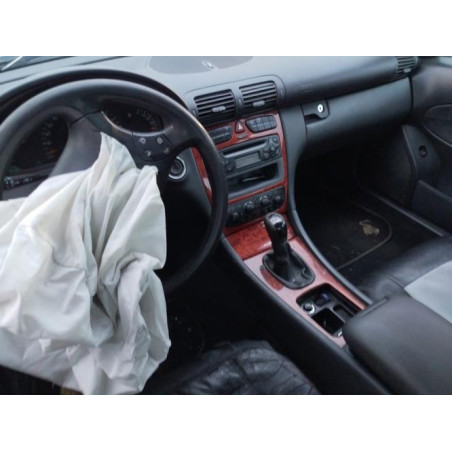 Feu arriere principal droit (feux) MERCEDES CLASSE C 203 PHASE 1 d’occasion