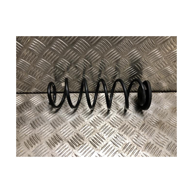 Ressort de suspension arriere VOLKSWAGEN POLO 6 PHASE 2 d’occasion