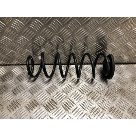 Ressort de suspension arriere VOLKSWAGEN POLO 6 PHASE 2 d’occasion