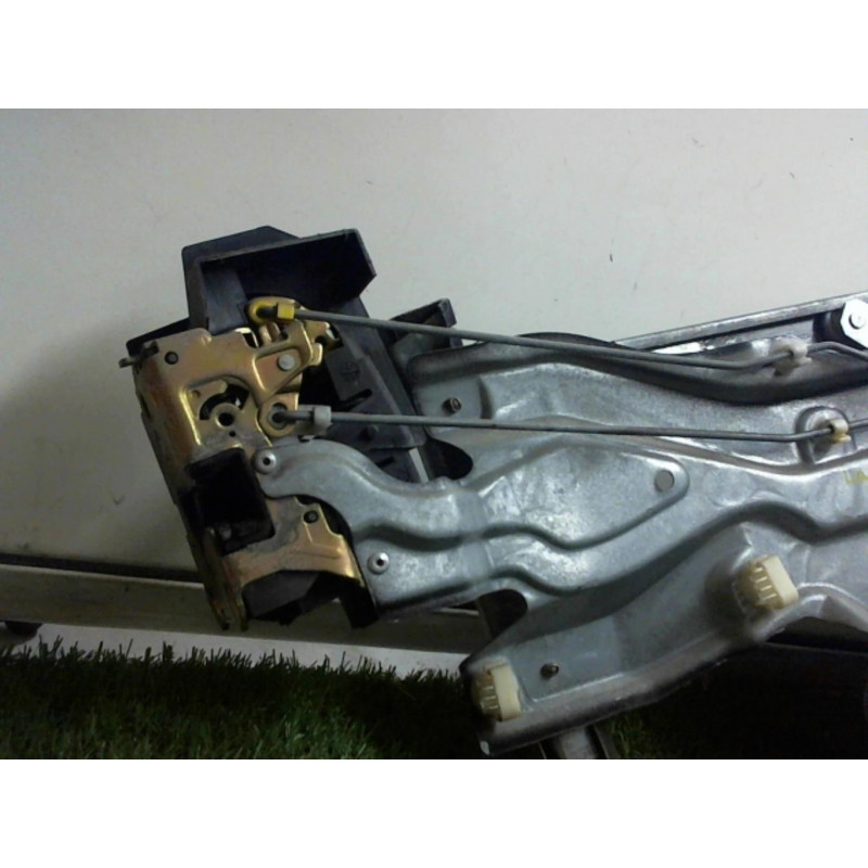 Leve vitre electrique arriere gauche RENAULT LAGUNA I PHASE 2 d’occasion