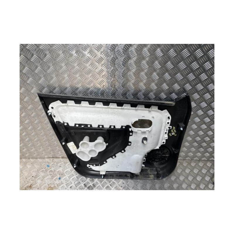 Panneau de porte avant droit RENAULT TWINGO 3 PHASE 1 d’occasion