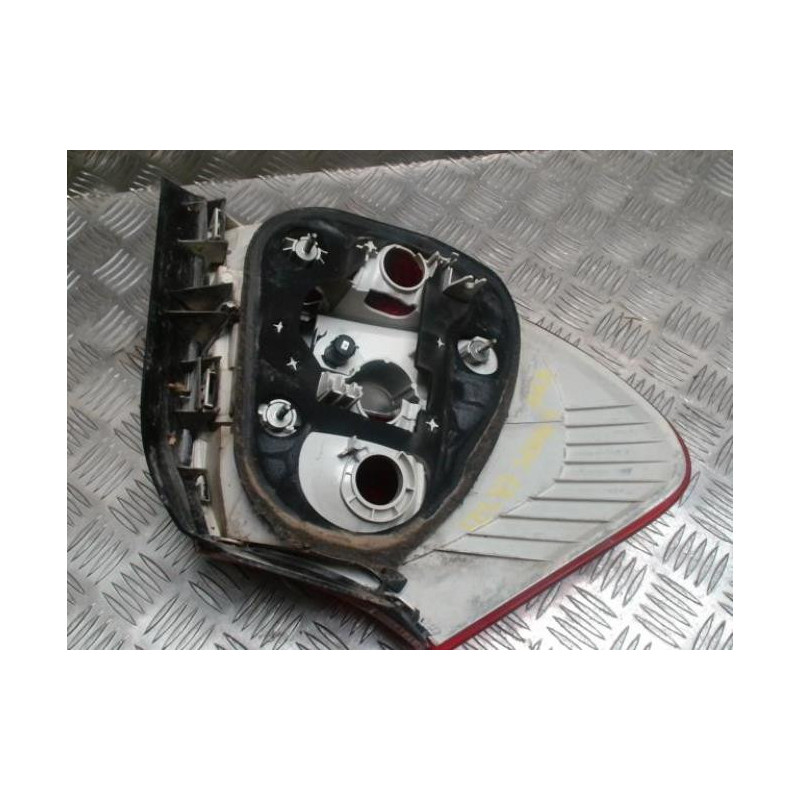Feu arriere principal droit (feux) BMW SERIE 1 E81 d’occasion