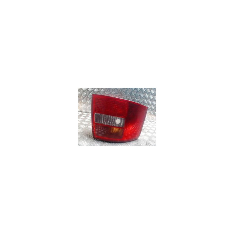 Feu arriere principal gauche (feux) AUDI A6 2 AVANT PHASE 2 BREAK d’occasion