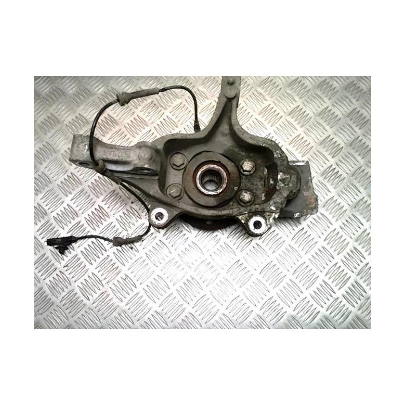 Moyeu avant droit RENAULT LAGUNA 3 PHASE 1 d’occasion