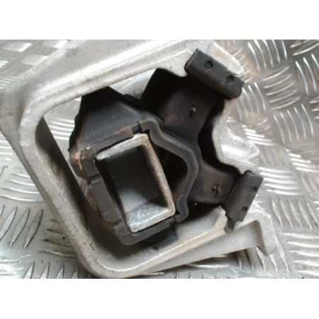 Support moteur RENAULT TWINGO 2 PHASE 1 d’occasion