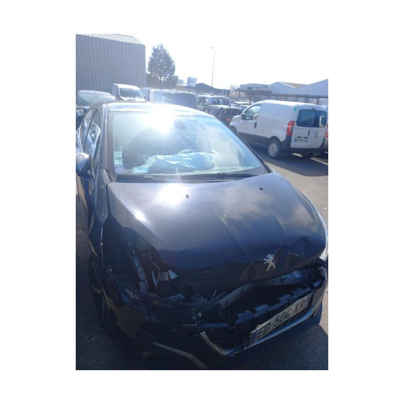 Feu arriere principal droit (feux) PEUGEOT 208 1 PHASE 2 d’occasion