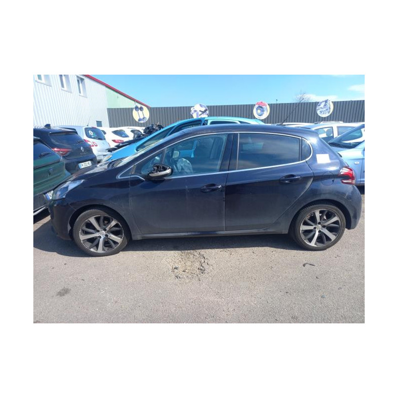 Feu arriere principal droit (feux) PEUGEOT 208 1 PHASE 2 d’occasion