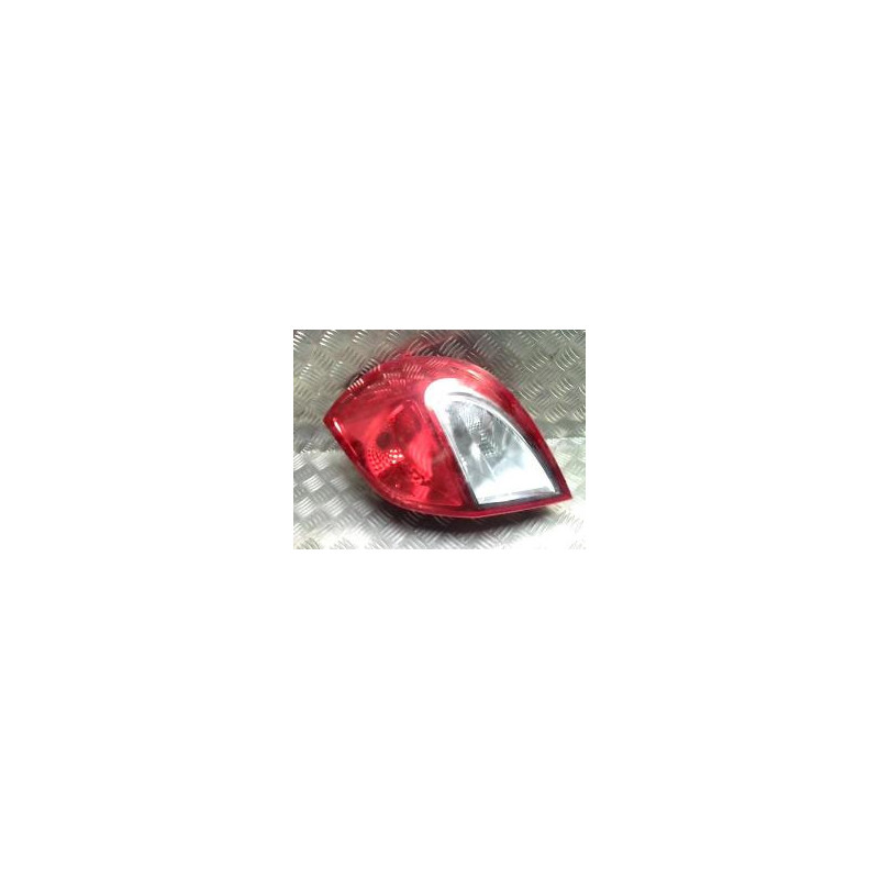 Feu arriere principal droit (feux) RENAULT CLIO 3 PHASE 2 d’occasion