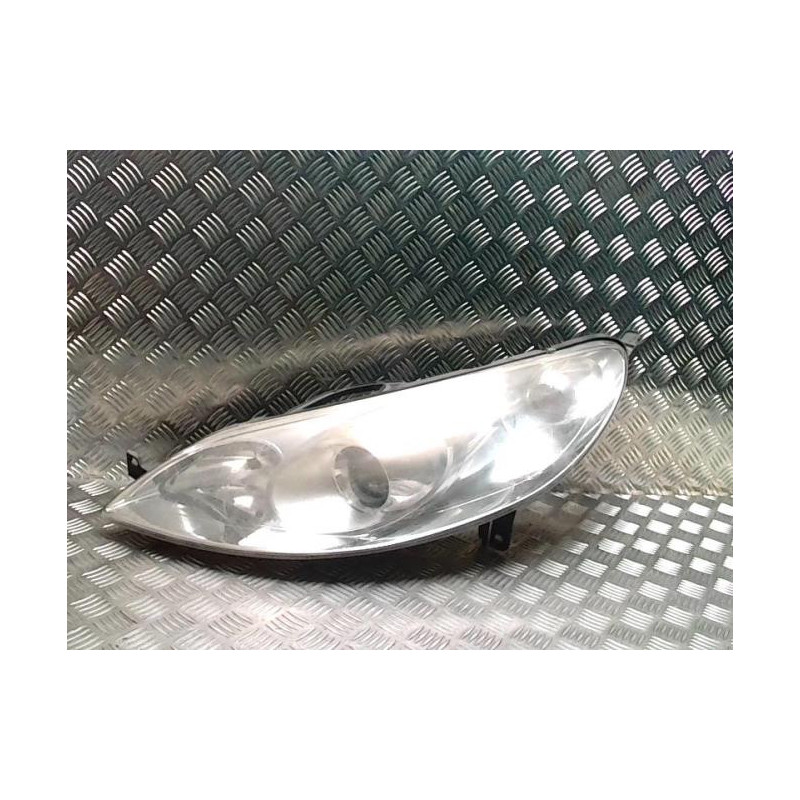 Optique avant principal gauche (feux)(phare) PEUGEOT 407 PHASE 1 BREAK d’occasion