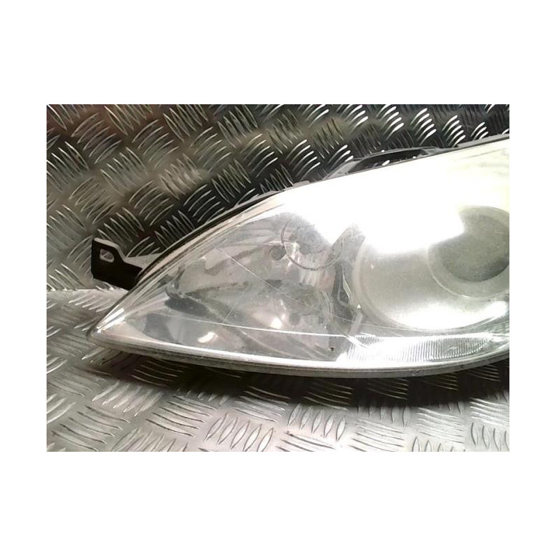 Optique avant principal gauche (feux)(phare) PEUGEOT 407 PHASE 1 BREAK d’occasion