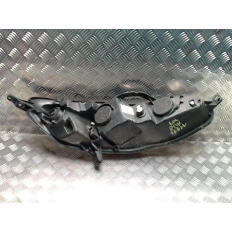 Optique avant principal gauche (feux)(phare) PEUGEOT 407 PHASE 1 BREAK d’occasion