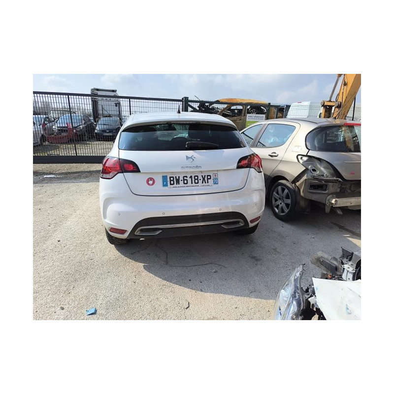Panneau de porte avant droit CITROEN DS4 PHASE 1 d’occasion