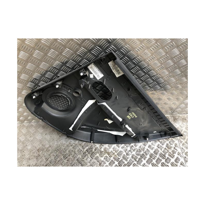 Panneau de porte arriere gauche RENAULT CLIO 3 PHASE 2 d’occasion