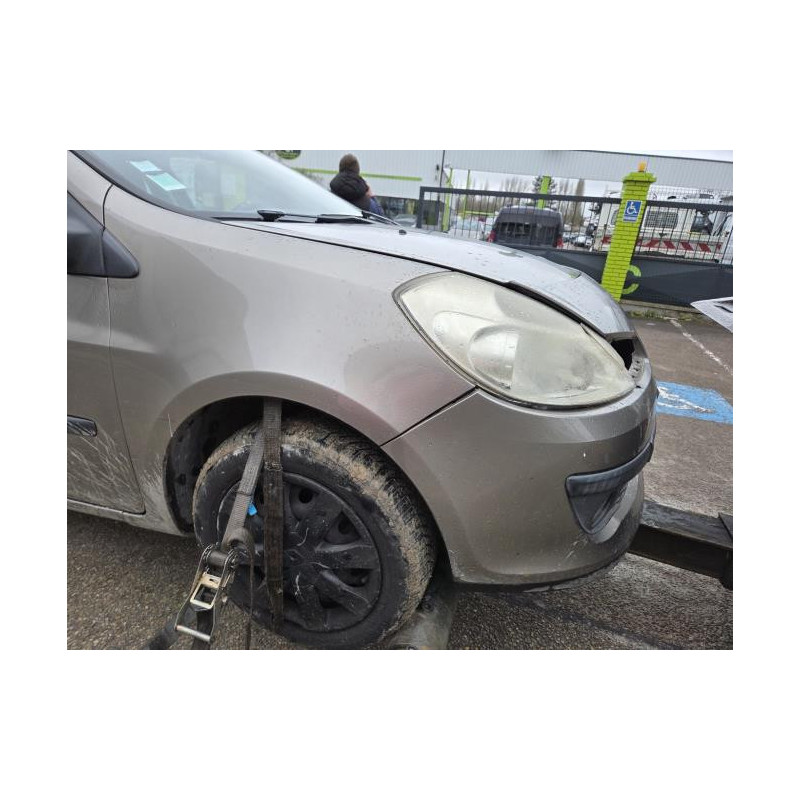 Capot RENAULT CLIO 3 PHASE 1 d’occasion